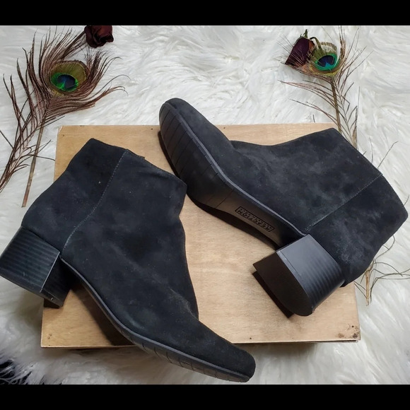 Kenneth Cole Reaction Bootie - Picture 3 of 7